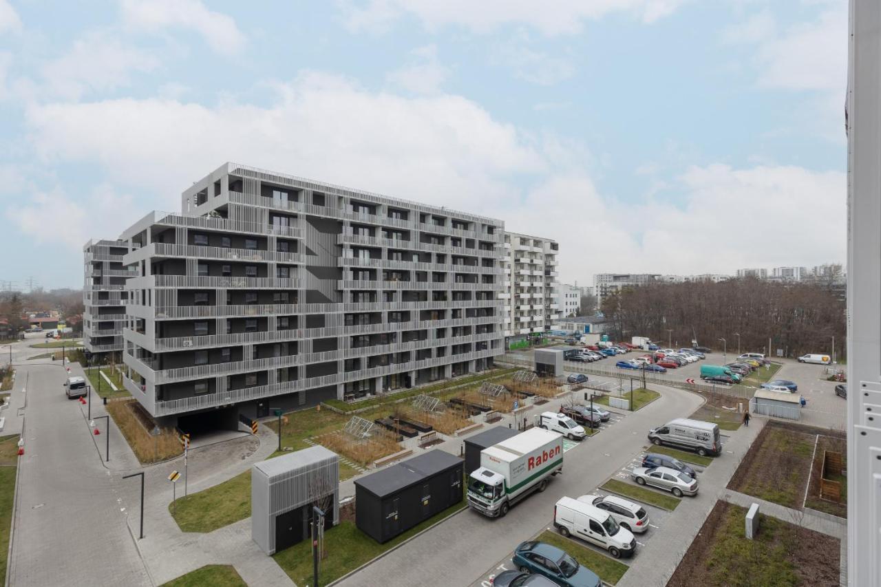 Wola Spacious Flat With Air Conditioning & Balcony By Noclegi Renters Varsovia Exterior foto